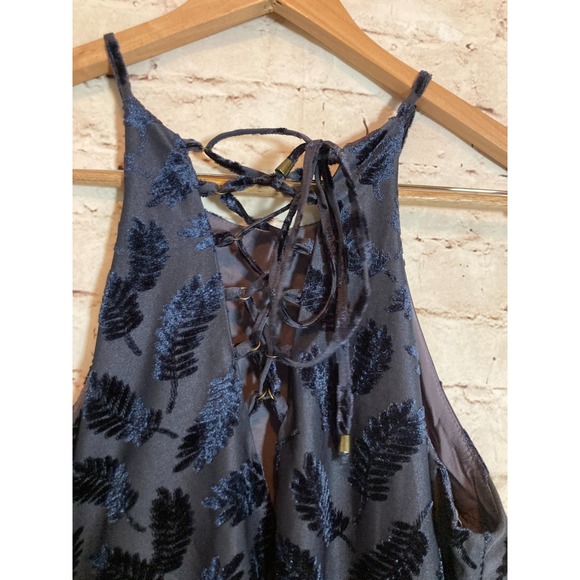 Lily Rain Halter Dress Women Medium Grey Velvet Leaf Print Lace Up Dark Romantic - Picture 12 of 13